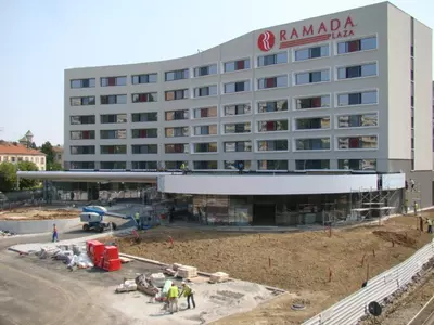 Ramada-5.jpg